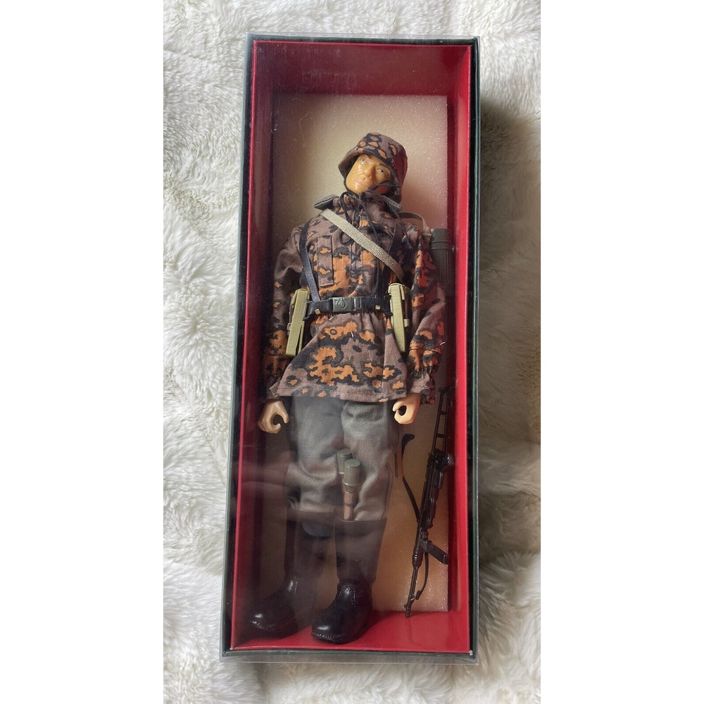 RARE ELITE BRIGADE 12” GERMAN WAFFEN SS SOLDIER GIEDF-66 COTSWOLD WW2 GRENADIER